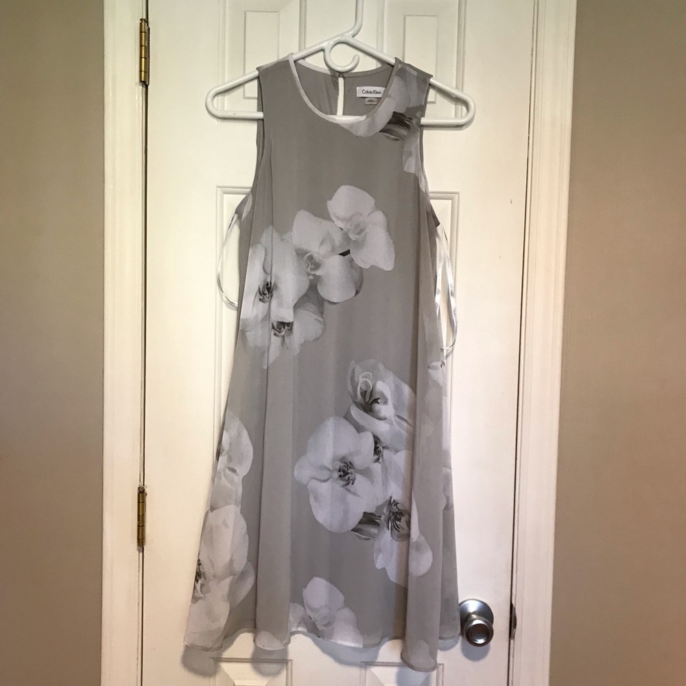 Calvin Klein Light Gray Floral Midi Dress